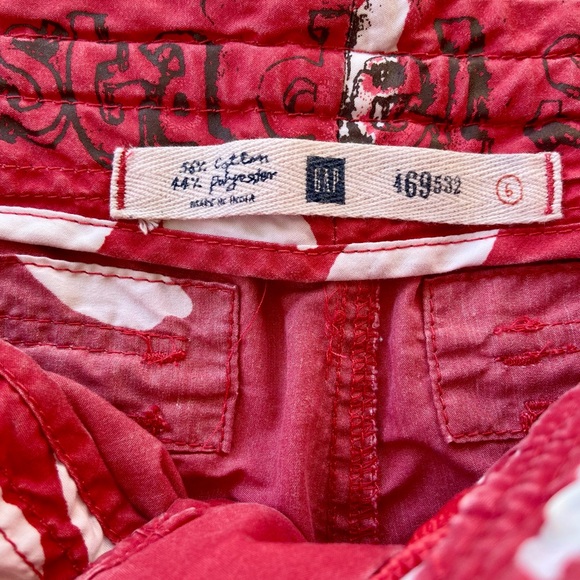 GAP 1969, Cotton-Blend Cargo Utility Bermuda Shorts Size: 6 - Picture 4 of 6